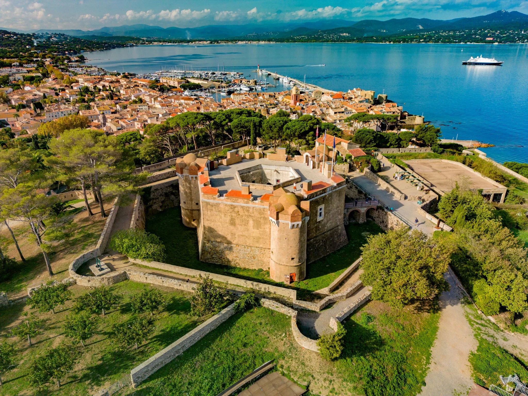 destination-luxe-saint-tropez-la-citadelle