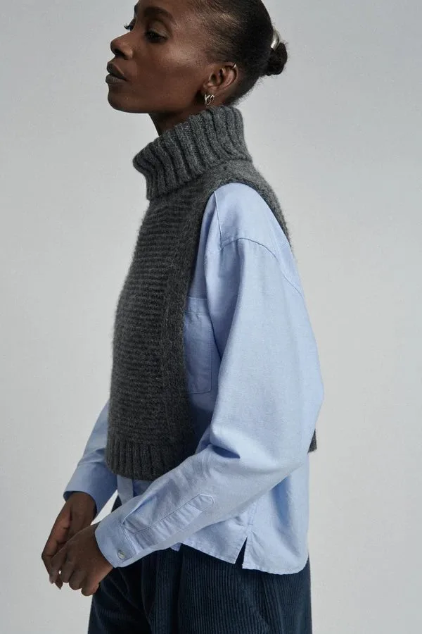 tendance-mode-2025-Barnie-col-paolo-gris-destination-luxe