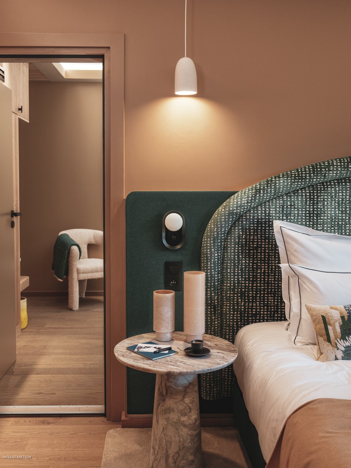 Entrée d’une chambre Supérieure de Bârma Courchevel