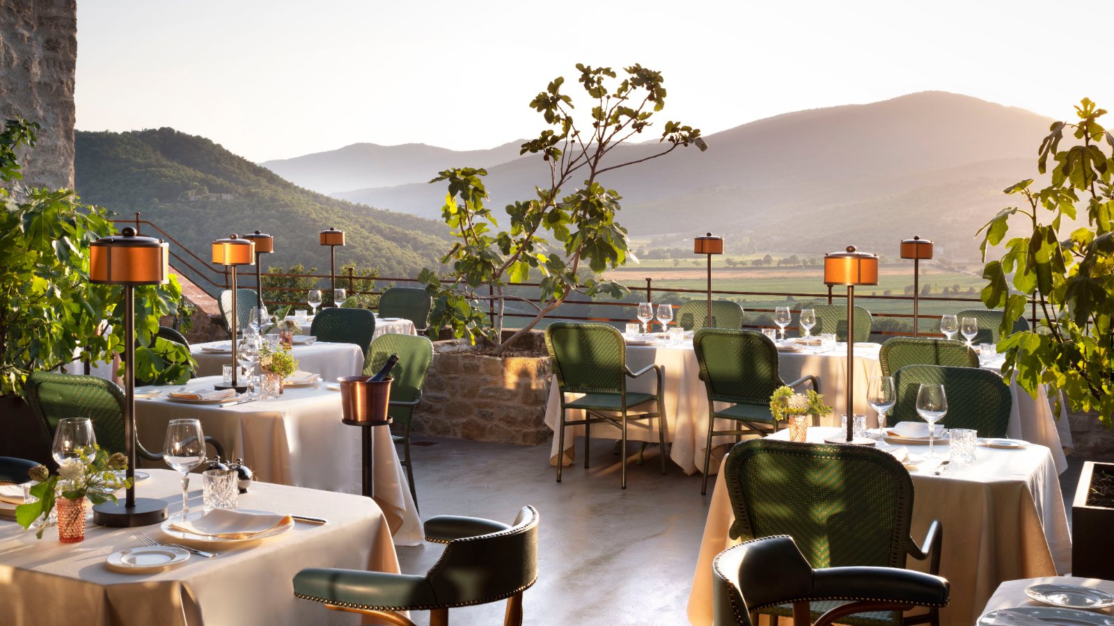 Terrasse de restaurant au Castello di Reschio