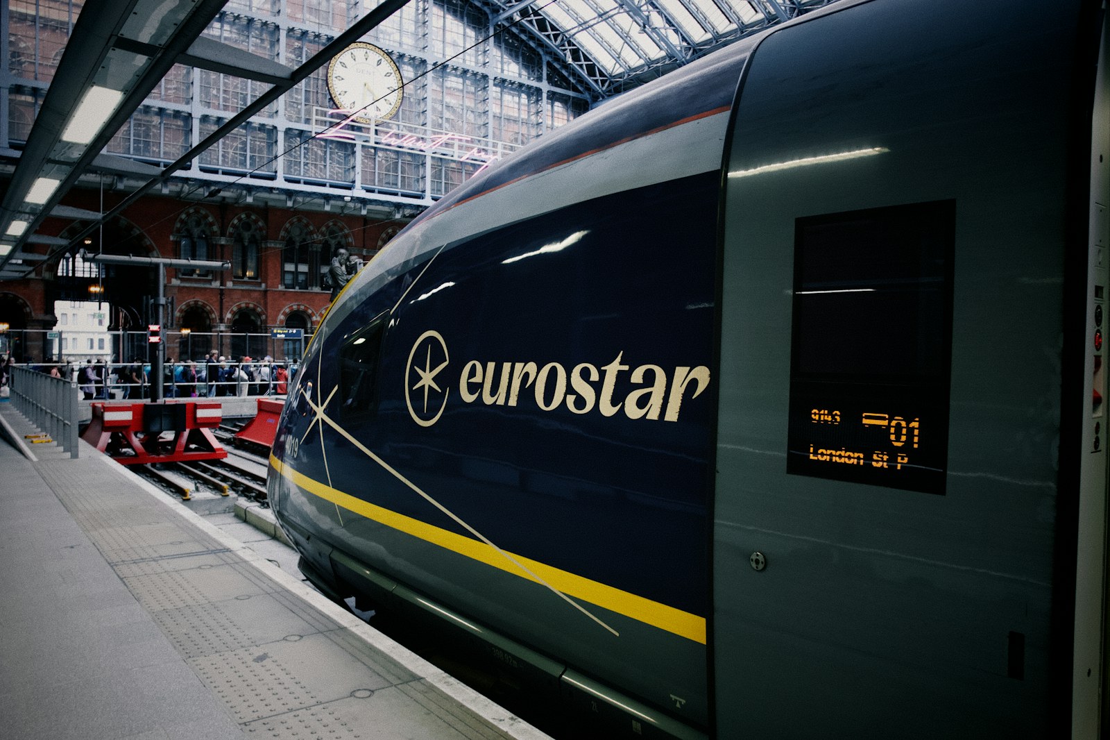 Train Eurostar à Londres St Pancras, trait d'union de l'escapade Paris Londres
