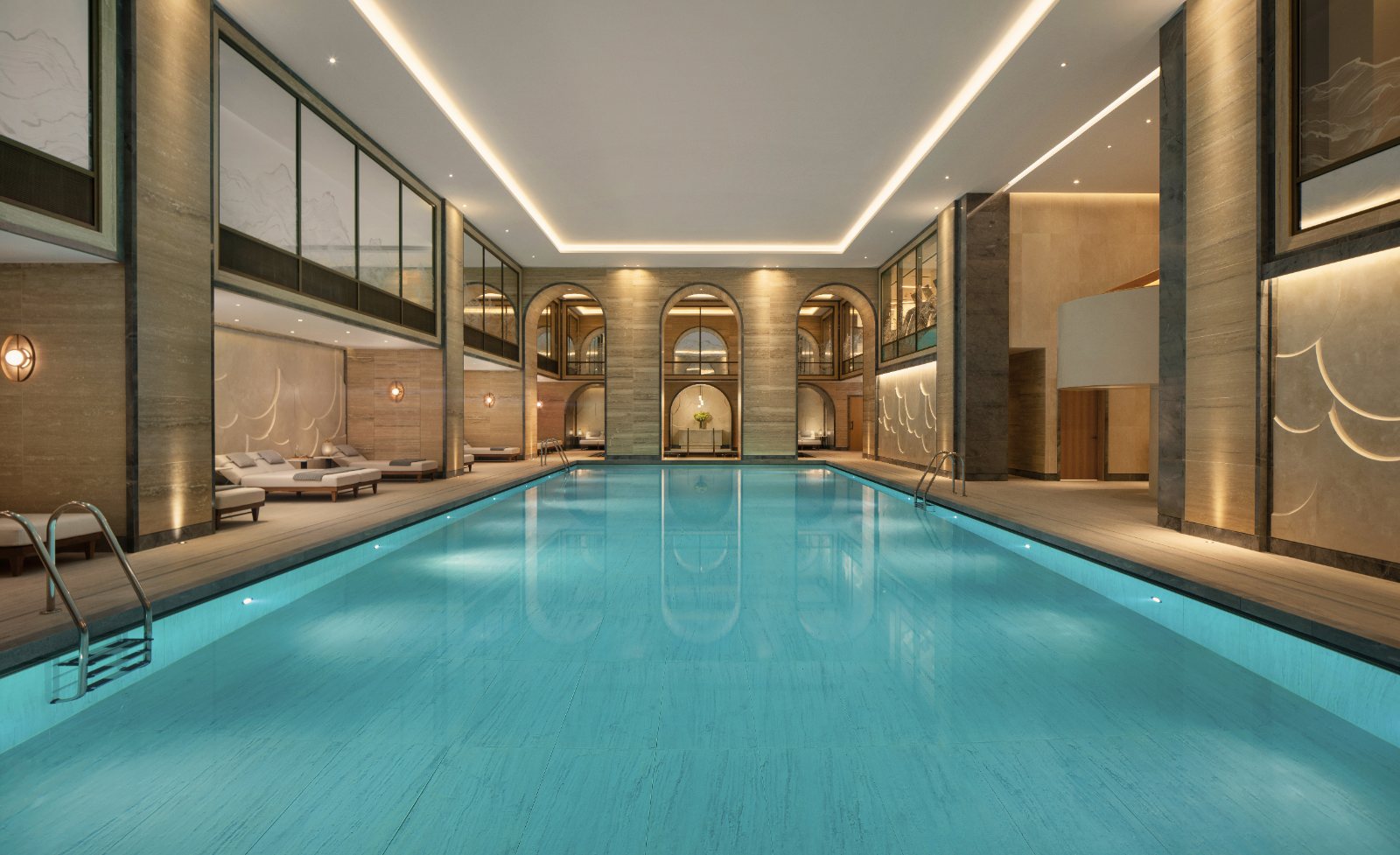 Piscine du Guerlain Spa au Raffles London at The OWO