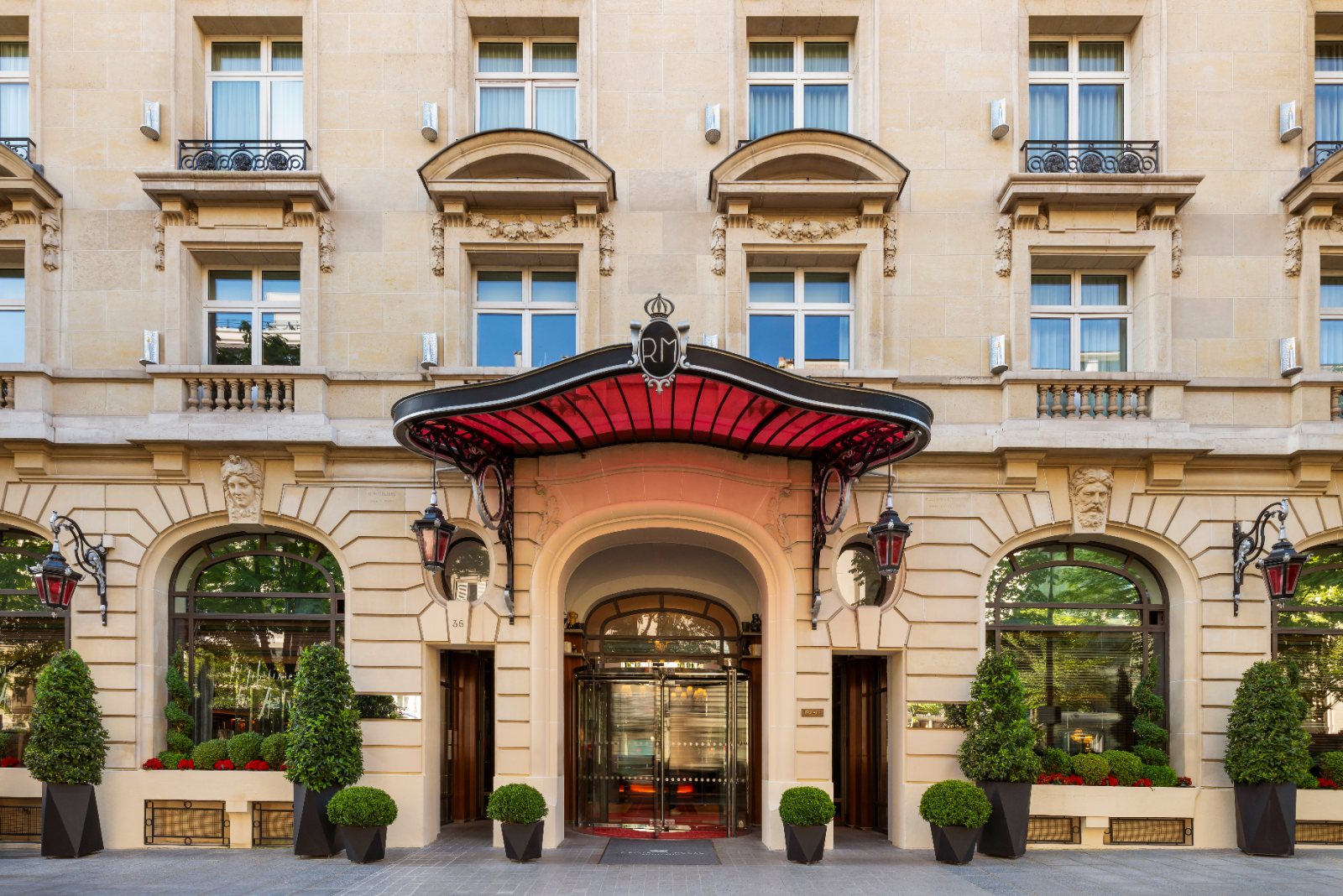 Façade du Royal Monceau – Raffles Paris, avenue Hoche à Paris