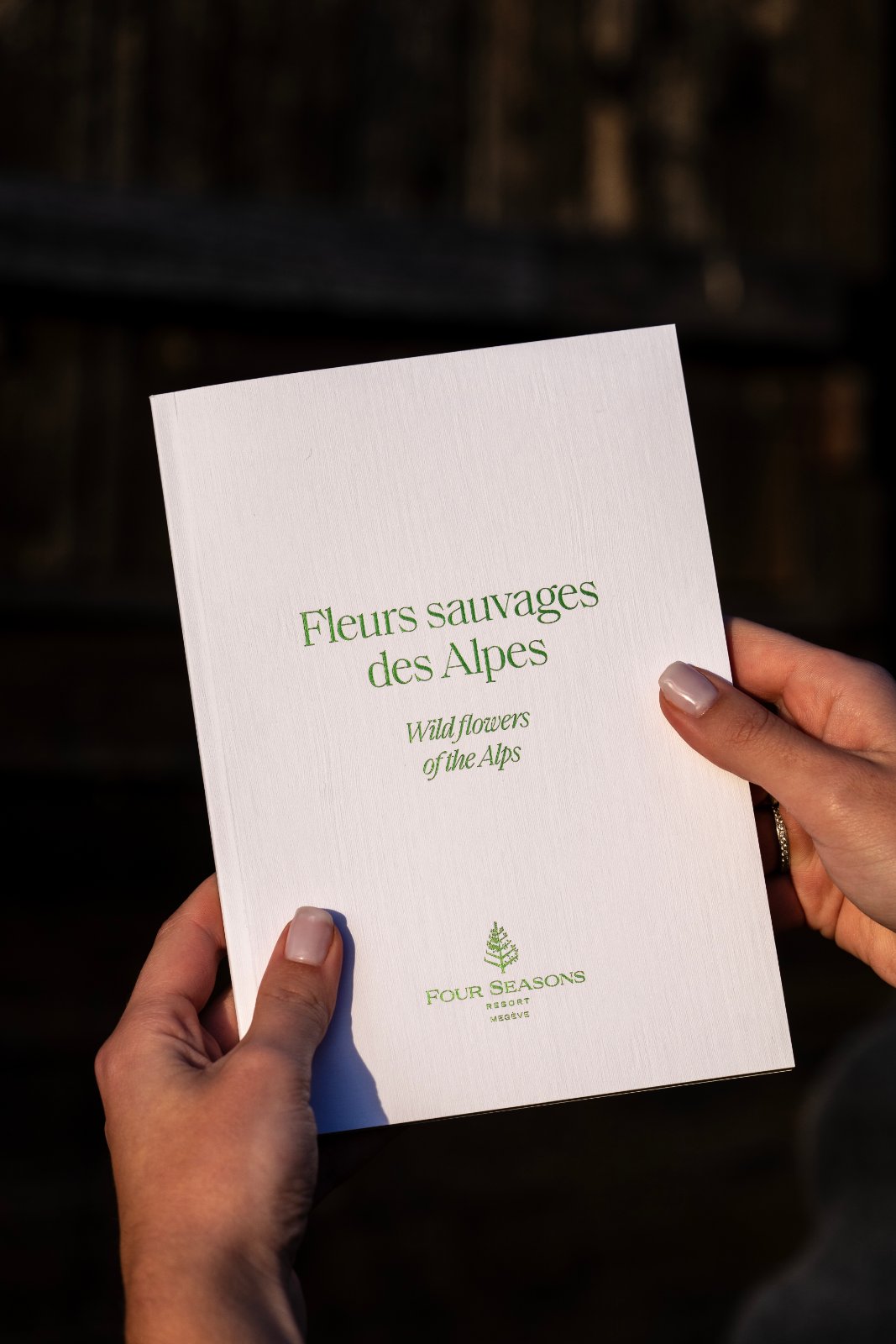 Couverture du livre « Fleurs sauvages des Alpes » du Four Seasons Resort Megève