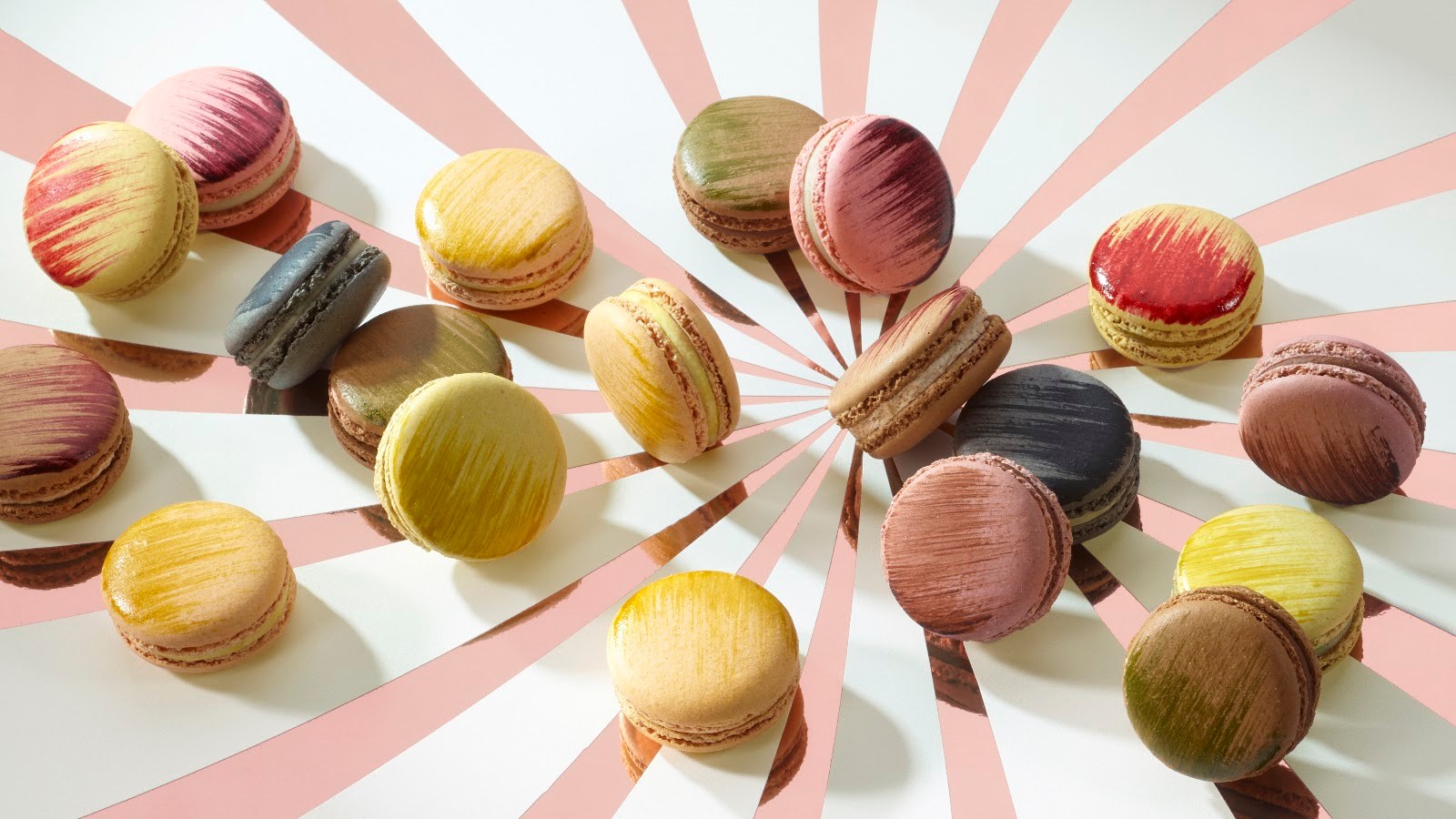 Macarons Adorables Pierre Hermé de Noël 2026 : tagète-citron, figue-rose, genièvre-chocolat, caviar-eau de noix