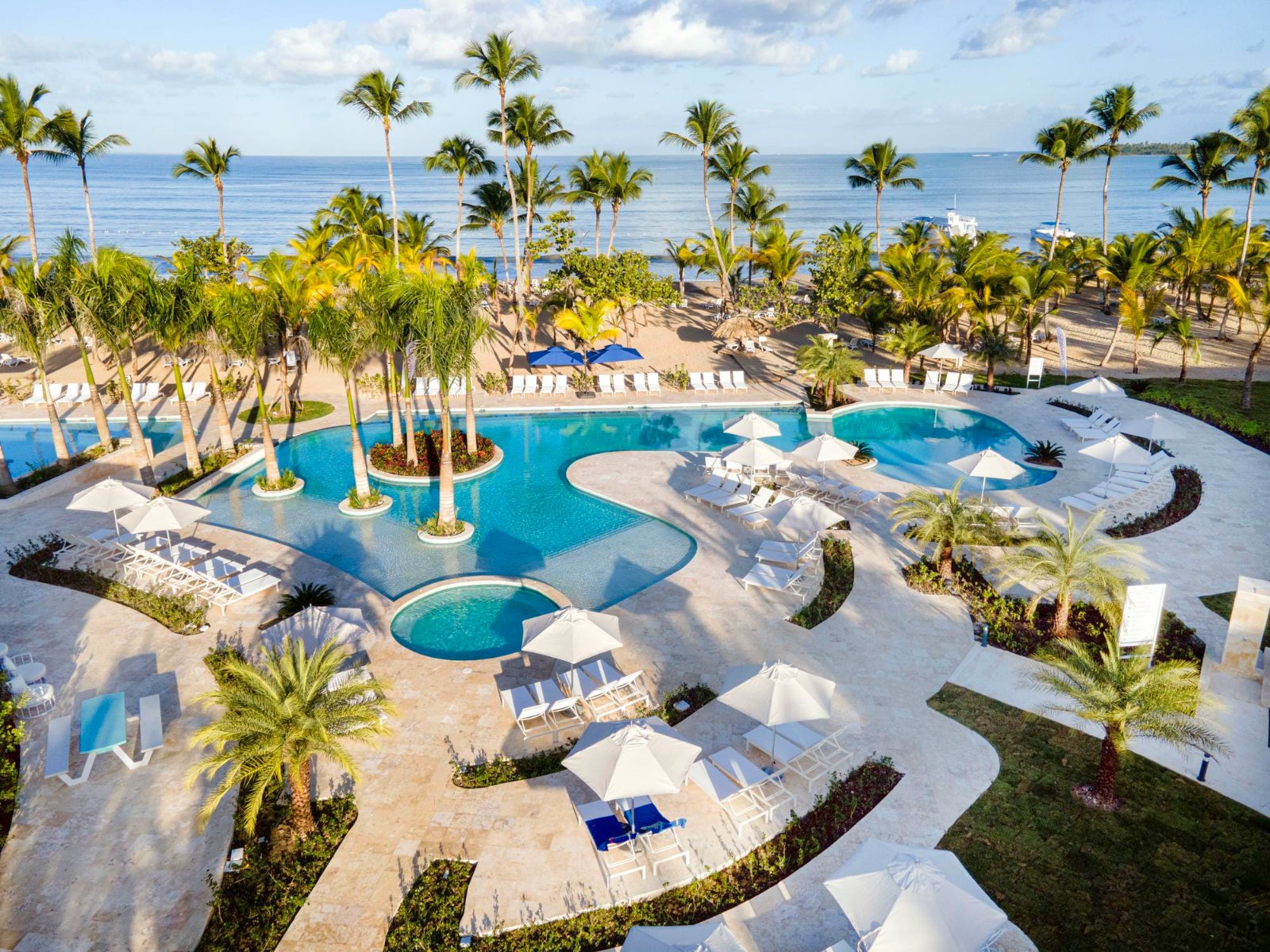 Piscines d’un hôtel Viva Resorts by Wyndham vues du ciel