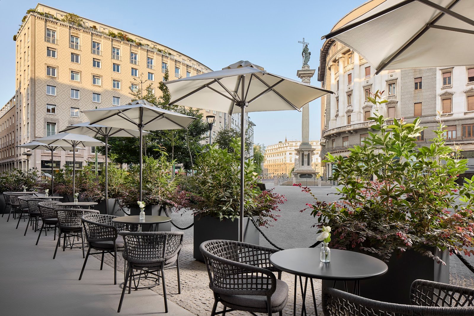 La terrasse du Tivoli President Milano sur le Largo Augusto